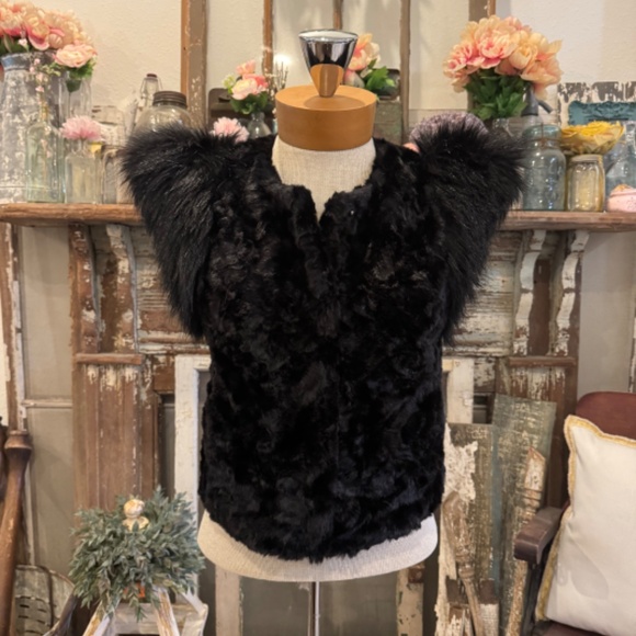 NEIMAN MARCUS FUR HOLIDAY VEST | Skaist Taylor BLACK FAUX Fur | Snap Front | NWT - Picture 2 of 12